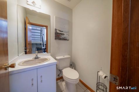 219 Twin Lakes Road North Branford CT 06471