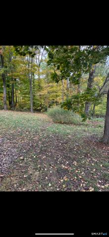 219 Twin Lakes Road North Branford CT 06471