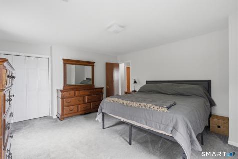 49 Bay Path Way Branford CT 06405