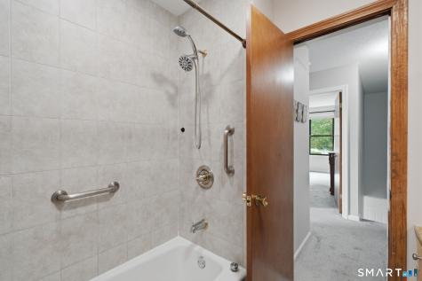 49 Bay Path Way Branford CT 06405