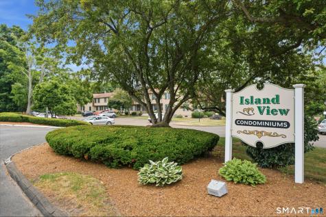 49 Bay Path Way Branford CT 06405