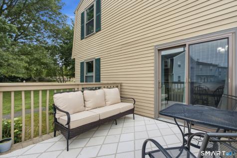 49 Bay Path Way Branford CT 06405