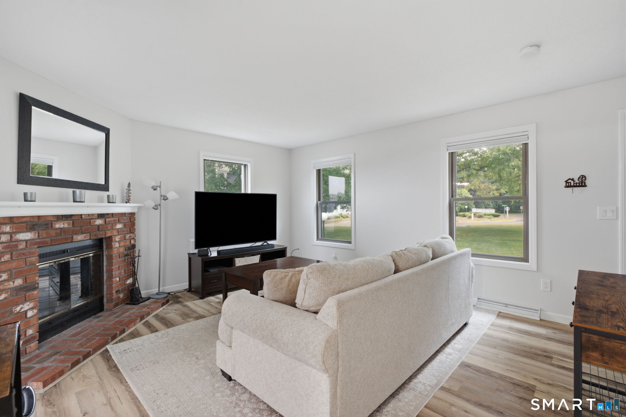 49 Bay Path Way Branford CT 06405