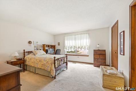 18 Tabshey Court Wethersfield CT 06109