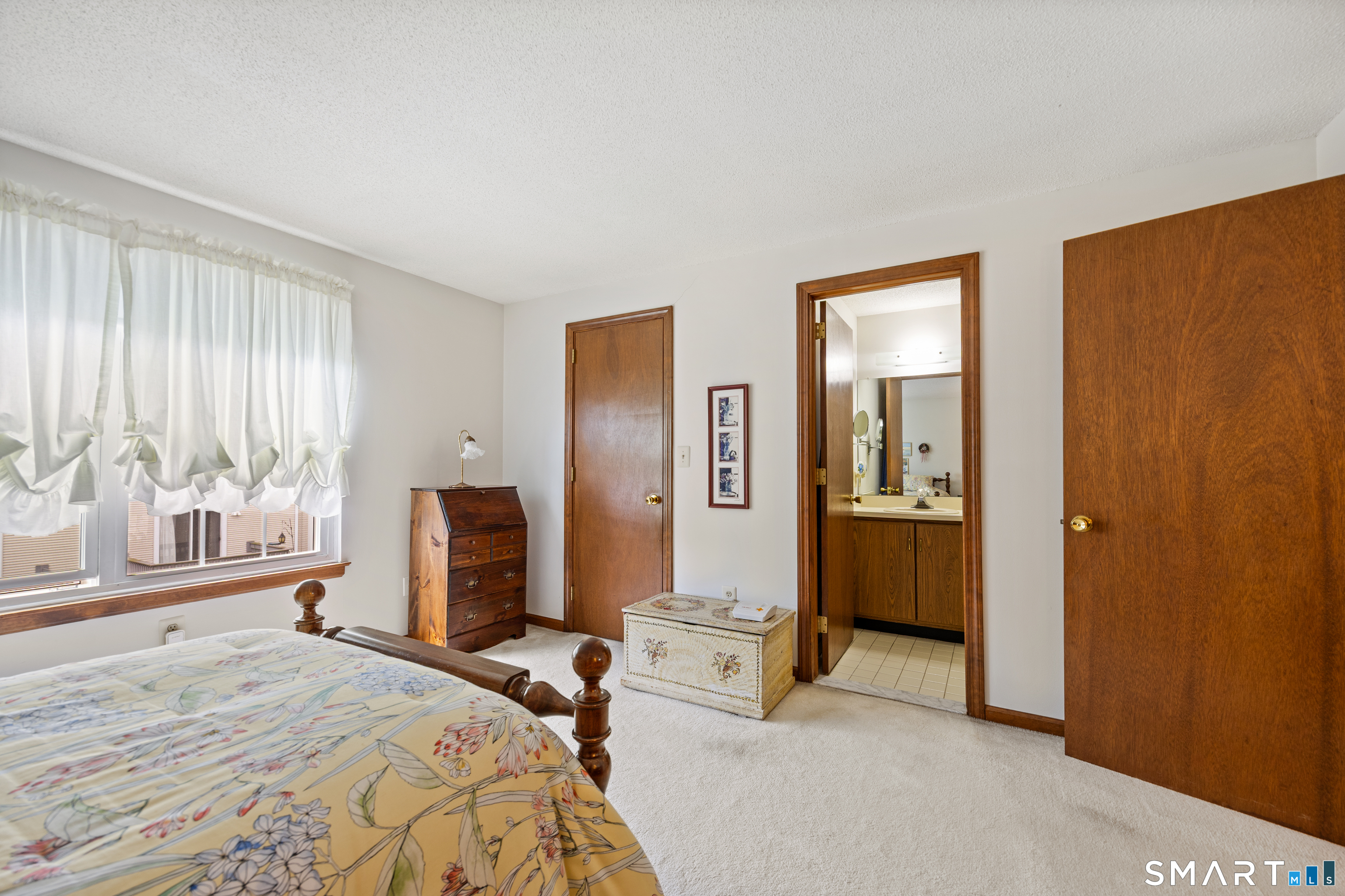 18 Tabshey Court Wethersfield CT 06109