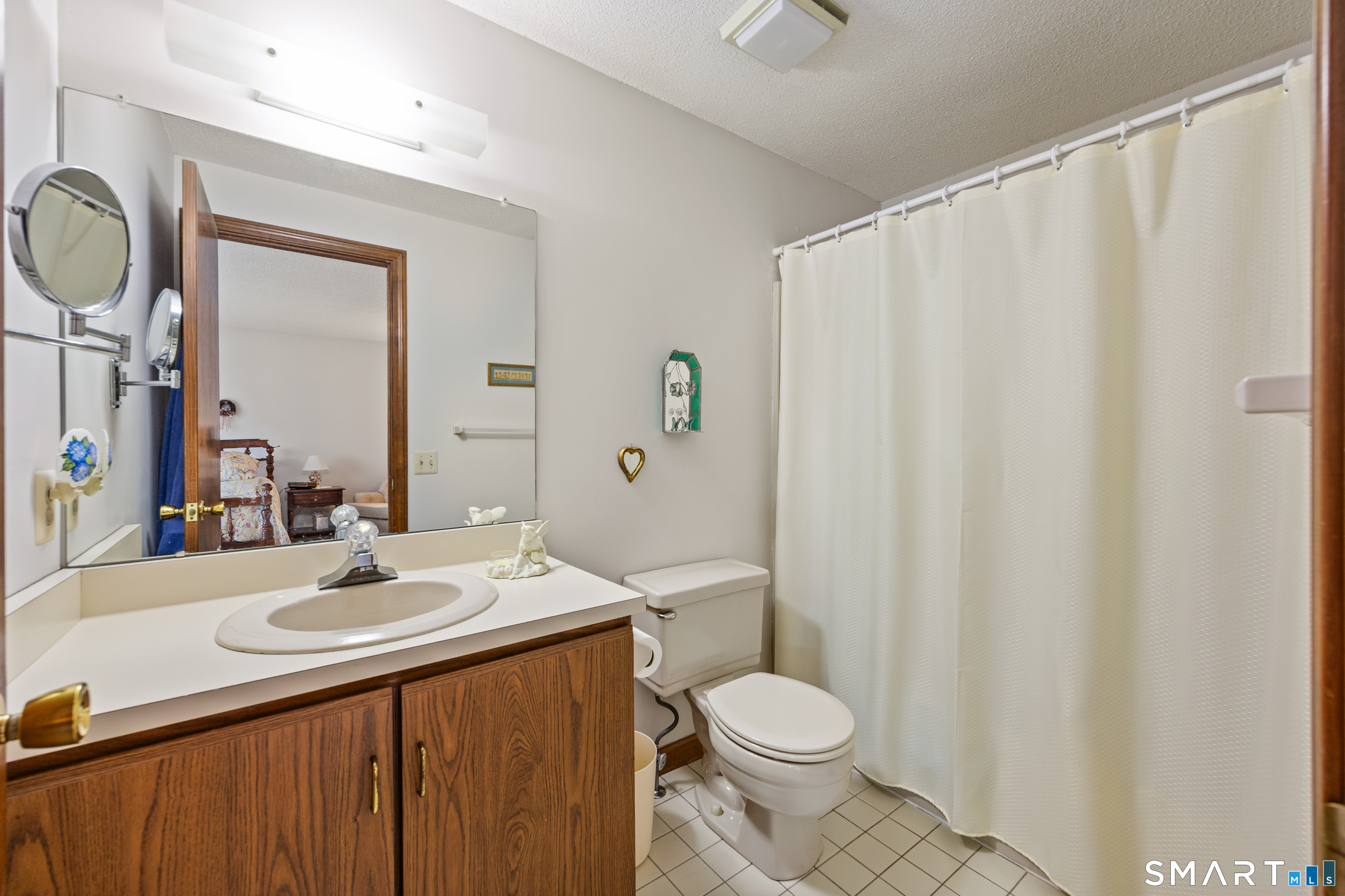 18 Tabshey Court Wethersfield CT 06109