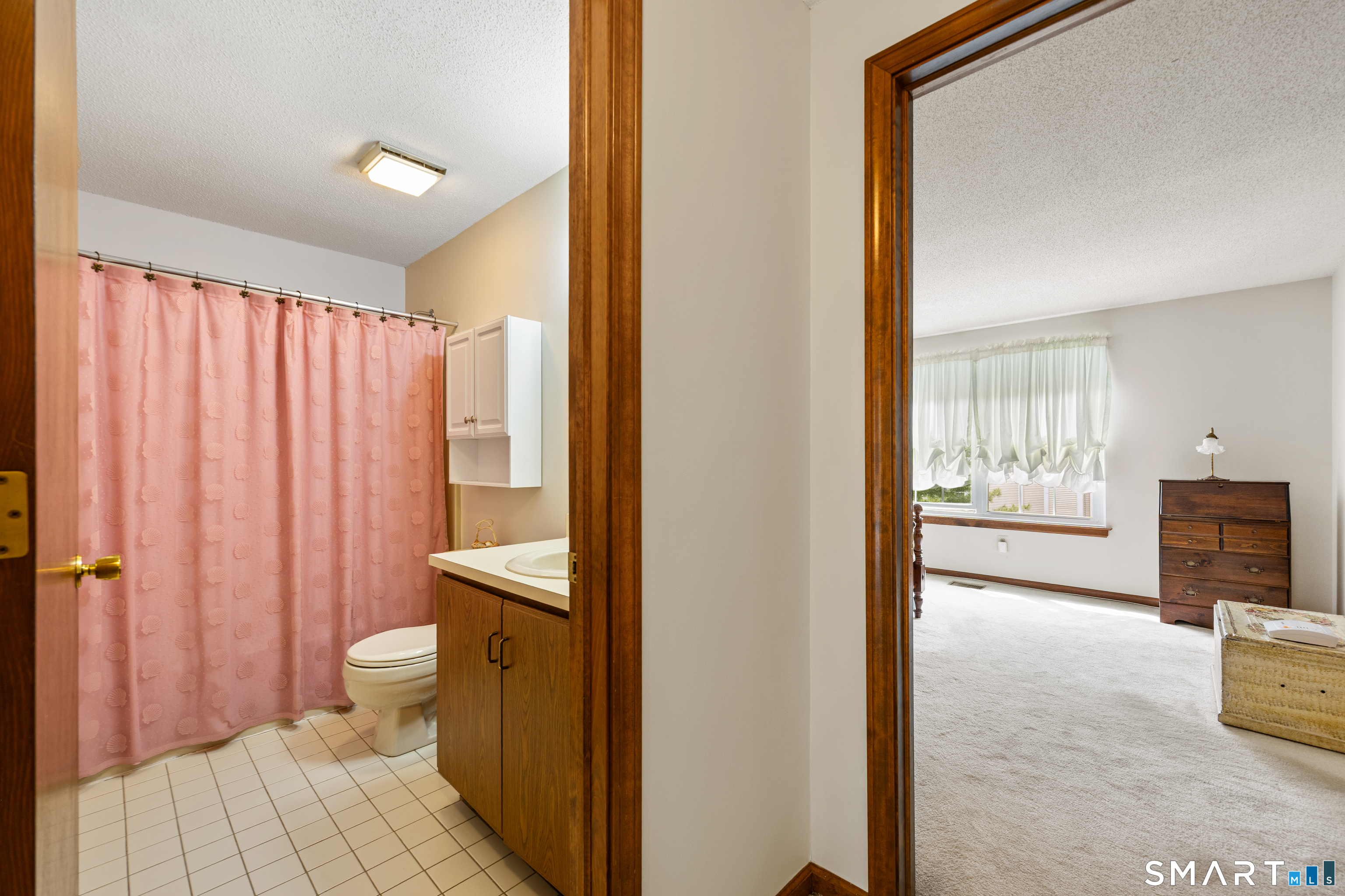 18 Tabshey Court Wethersfield CT 06109