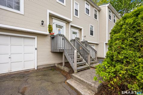 18 Tabshey Court Wethersfield CT 06109