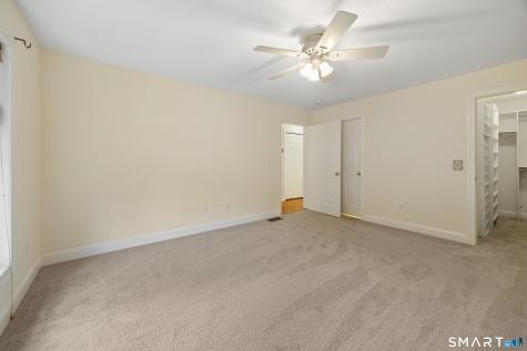 33 Allison Way East Haven CT 06512