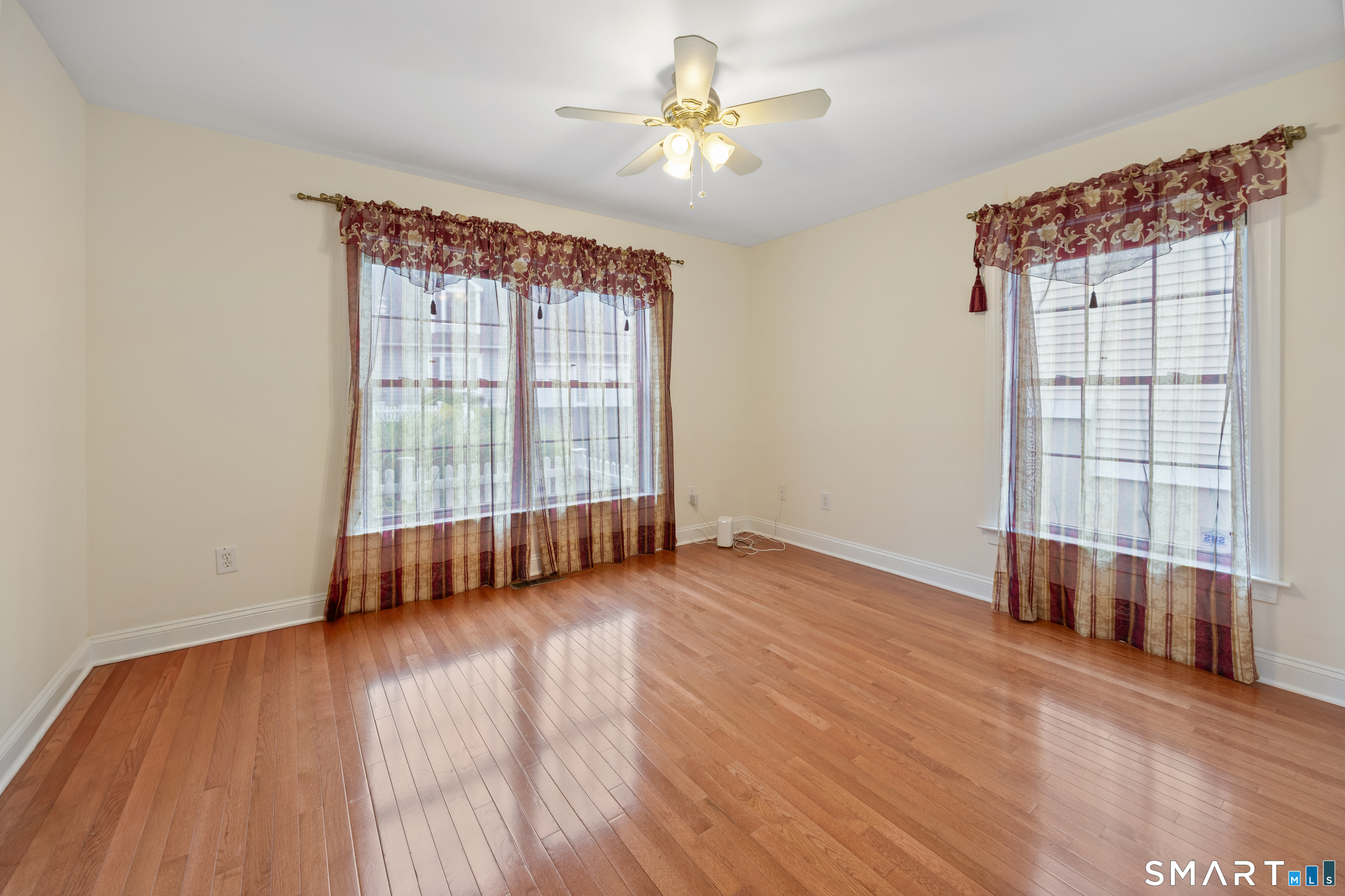 33 Allison Way East Haven CT 06512