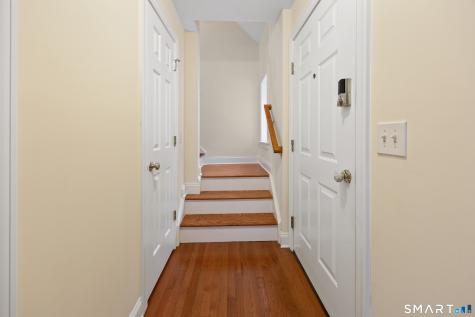 33 Allison Way East Haven CT 06512