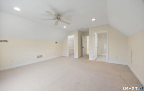 33 Allison Way East Haven CT 06512