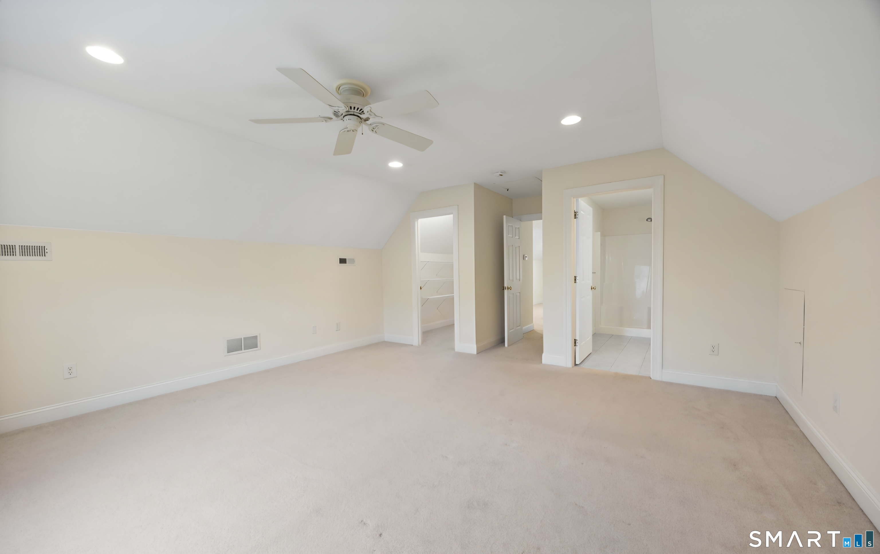 33 Allison Way East Haven CT 06512