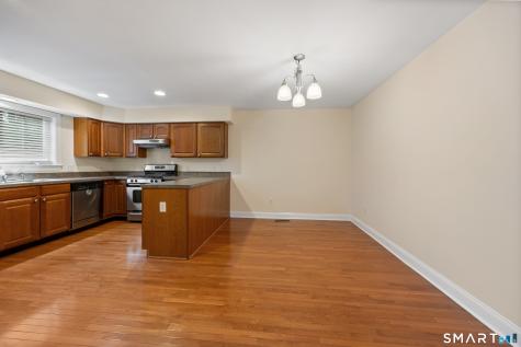 33 Allison Way East Haven CT 06512