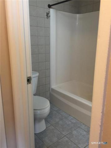 98 Burgundy Hill Lane Middletown CT 06457