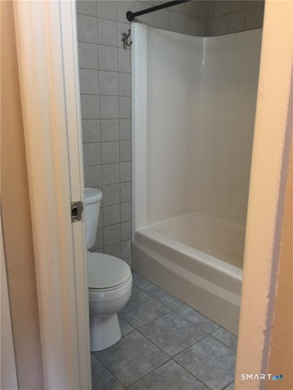 98 Burgundy Hill Lane Middletown CT 06457