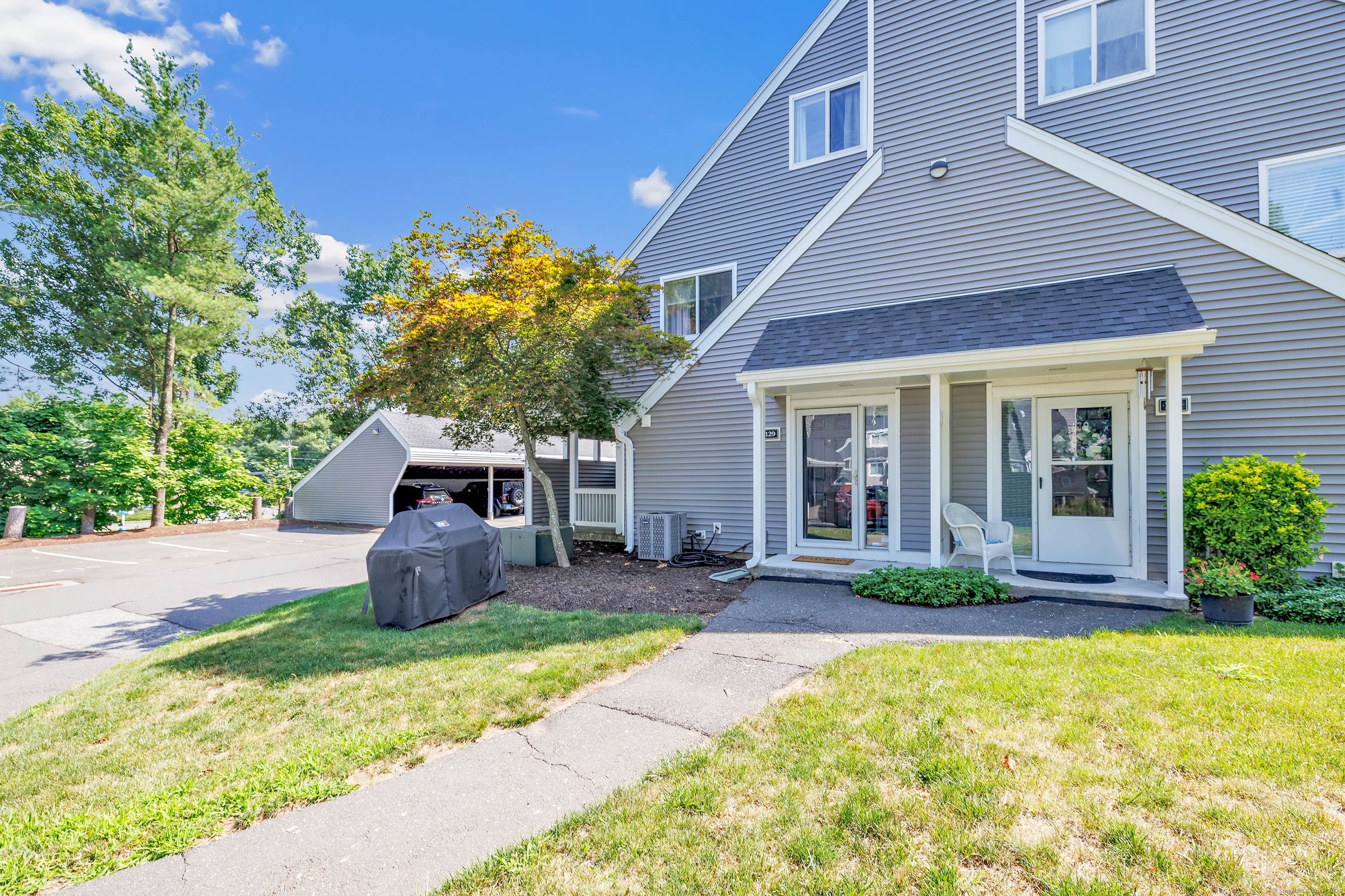 129 Country Place Shelton CT 06484