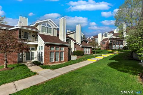 138 Carriage Crossing Lane Middletown CT 06457