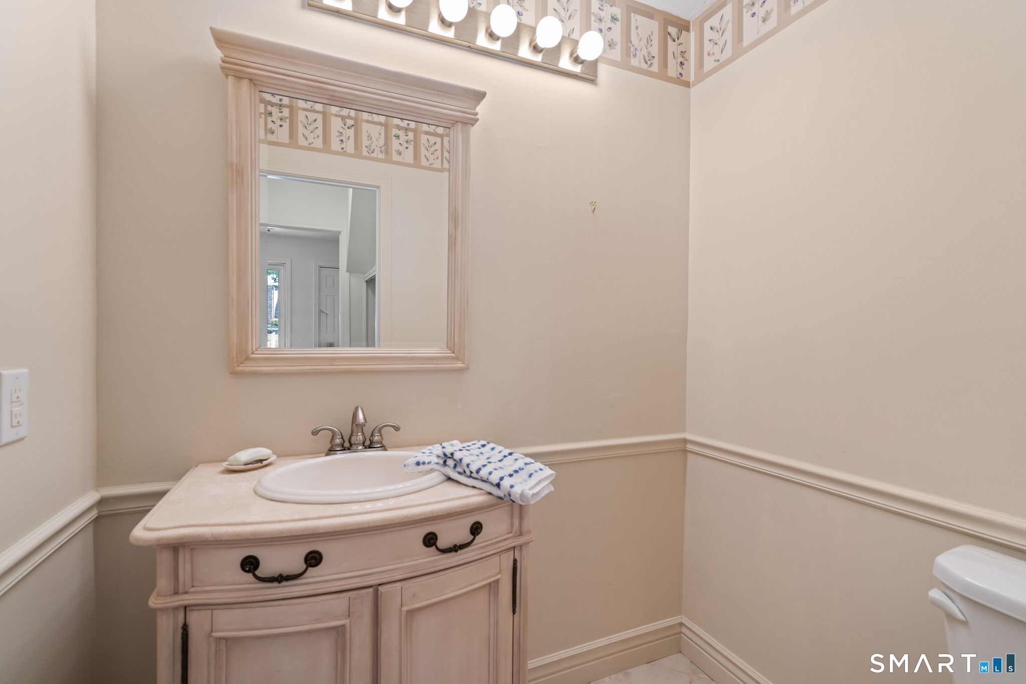 41 Tunxis Village Farmington CT 06032