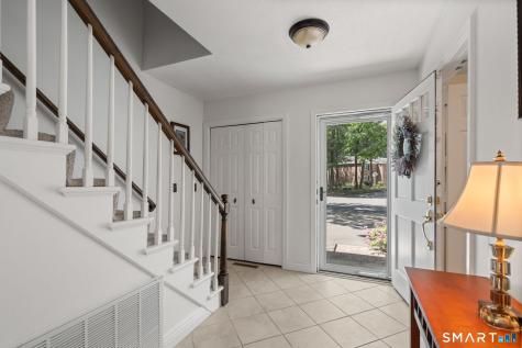41 Tunxis Village Farmington CT 06032