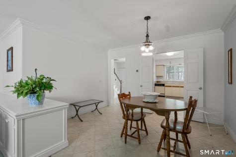 41 Tunxis Village Farmington CT 06032