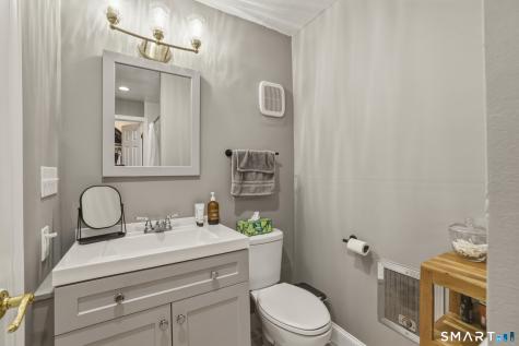 6-G Country Squire Drive Cromwell CT 06416