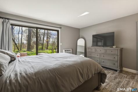 6-G Country Squire Drive Cromwell CT 06416