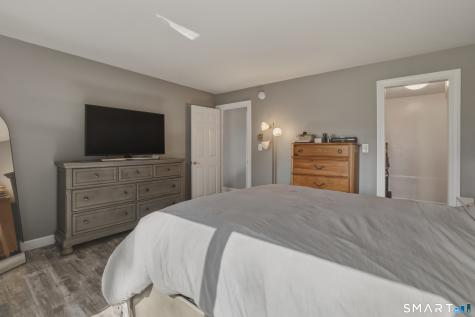 6-G Country Squire Drive Cromwell CT 06416