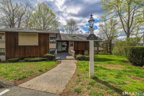 6-G Country Squire Drive Cromwell CT 06416