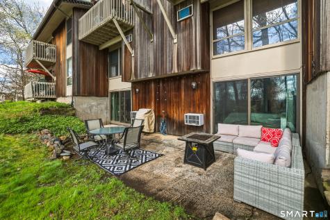 6-G Country Squire Drive Cromwell CT 06416