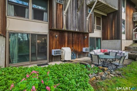 6-G Country Squire Drive Cromwell CT 06416