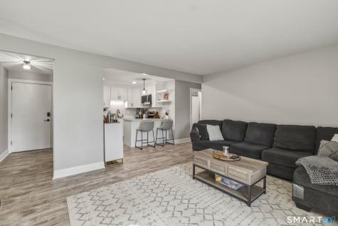 6-G Country Squire Drive Cromwell CT 06416