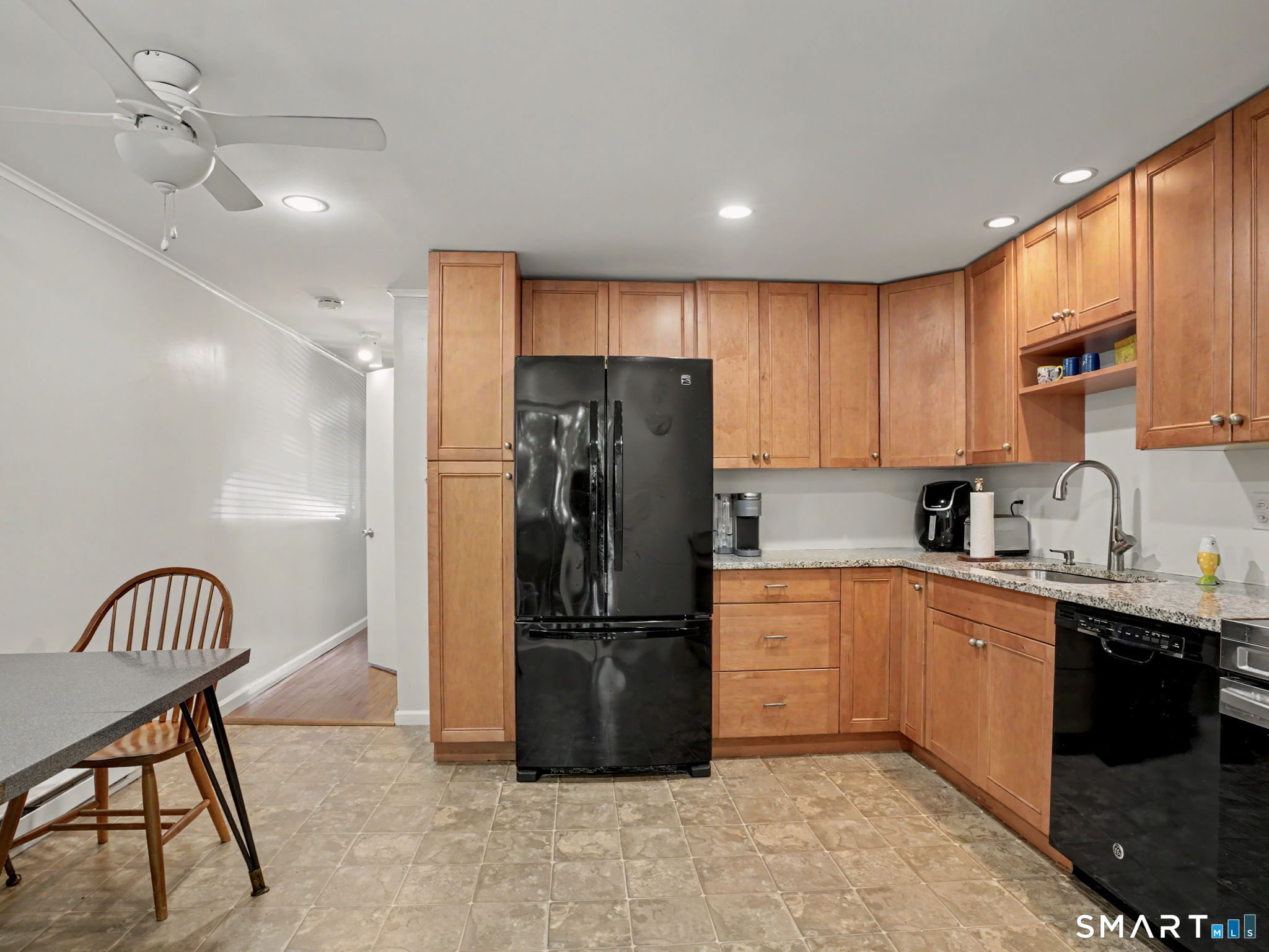 140 Beachview Avenue Bridgeport CT 06605