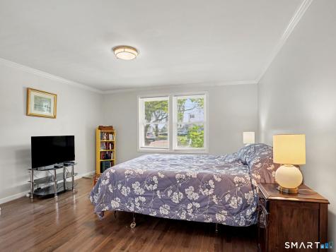 140 Beachview Avenue Bridgeport CT 06605