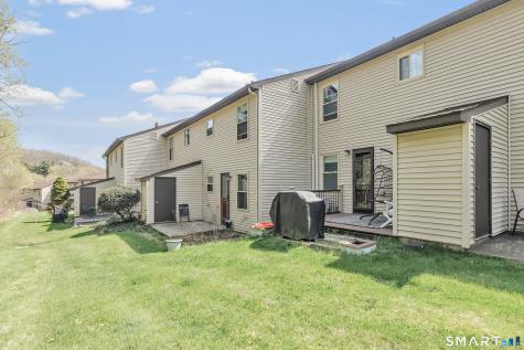 67 Country Hill Road Naugatuck CT 06770