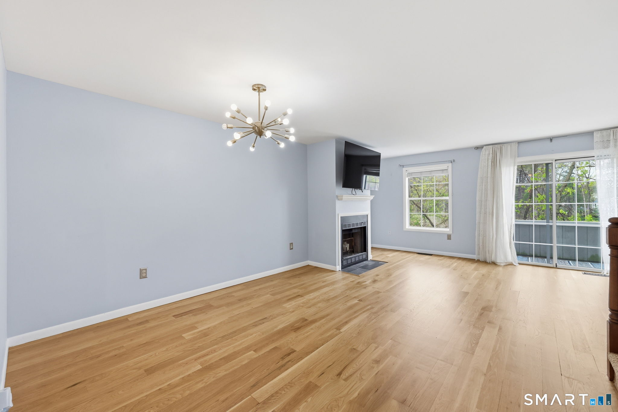 1402 Sunfield Drive South Windsor CT 06074
