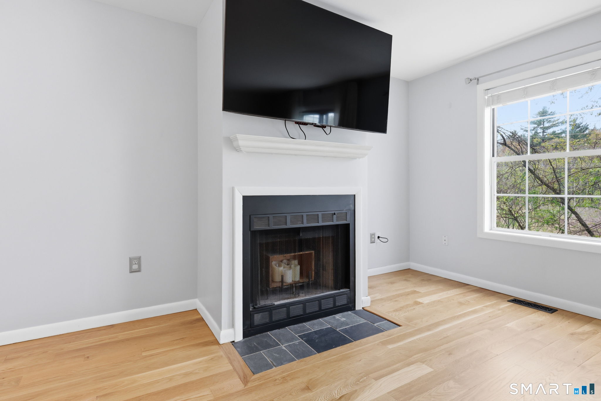 1402 Sunfield Drive South Windsor CT 06074