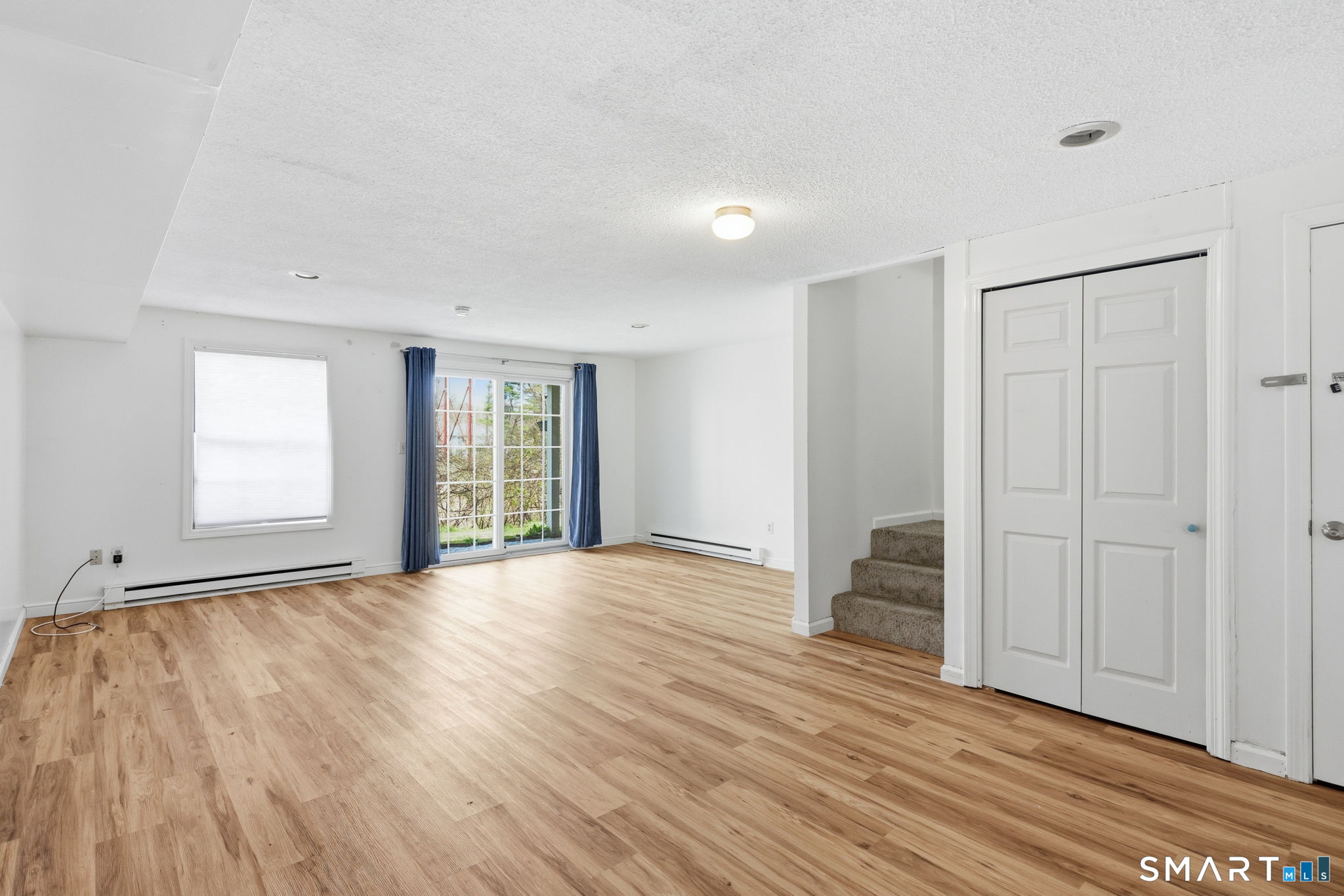 1402 Sunfield Drive South Windsor CT 06074