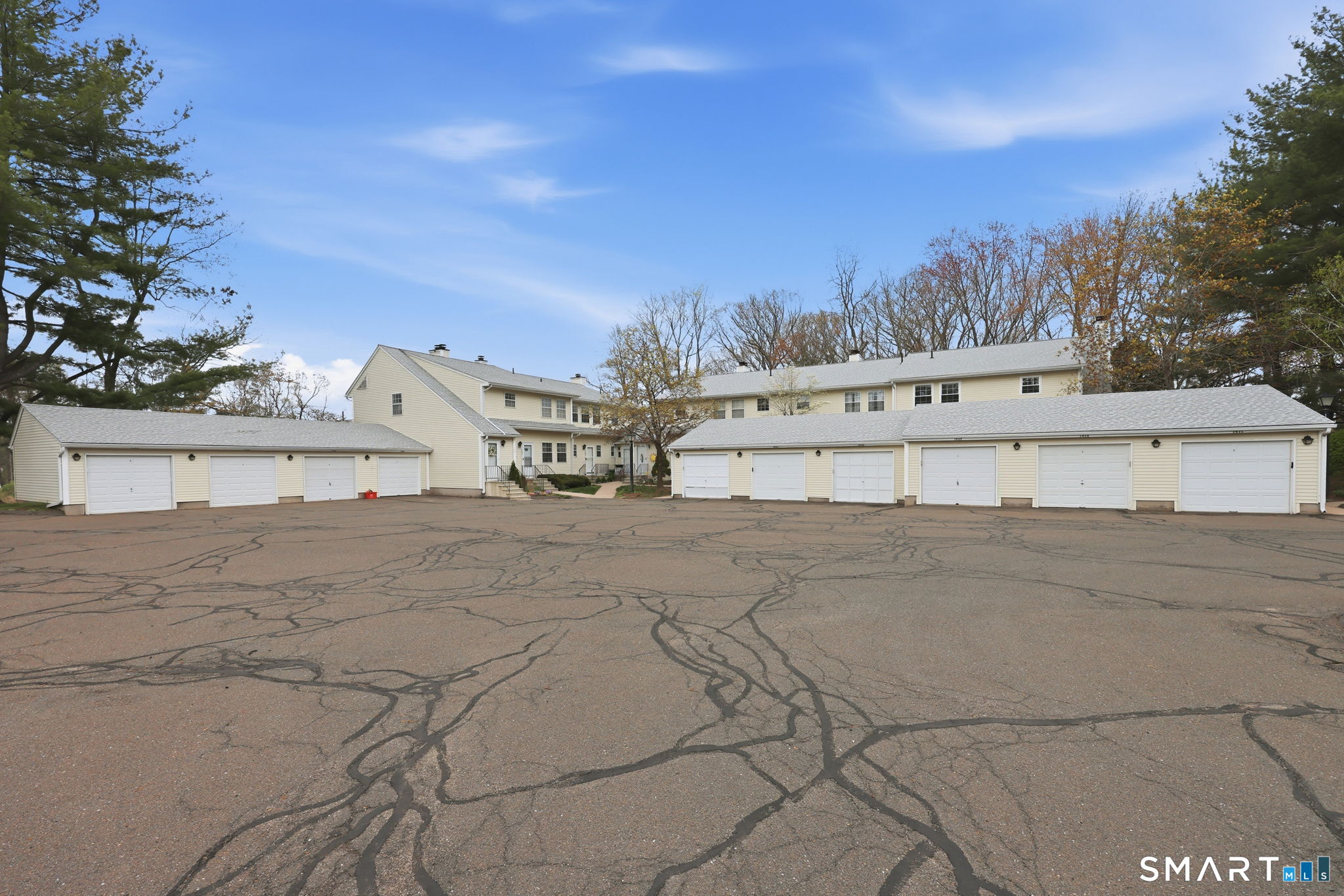 1402 Sunfield Drive South Windsor CT 06074