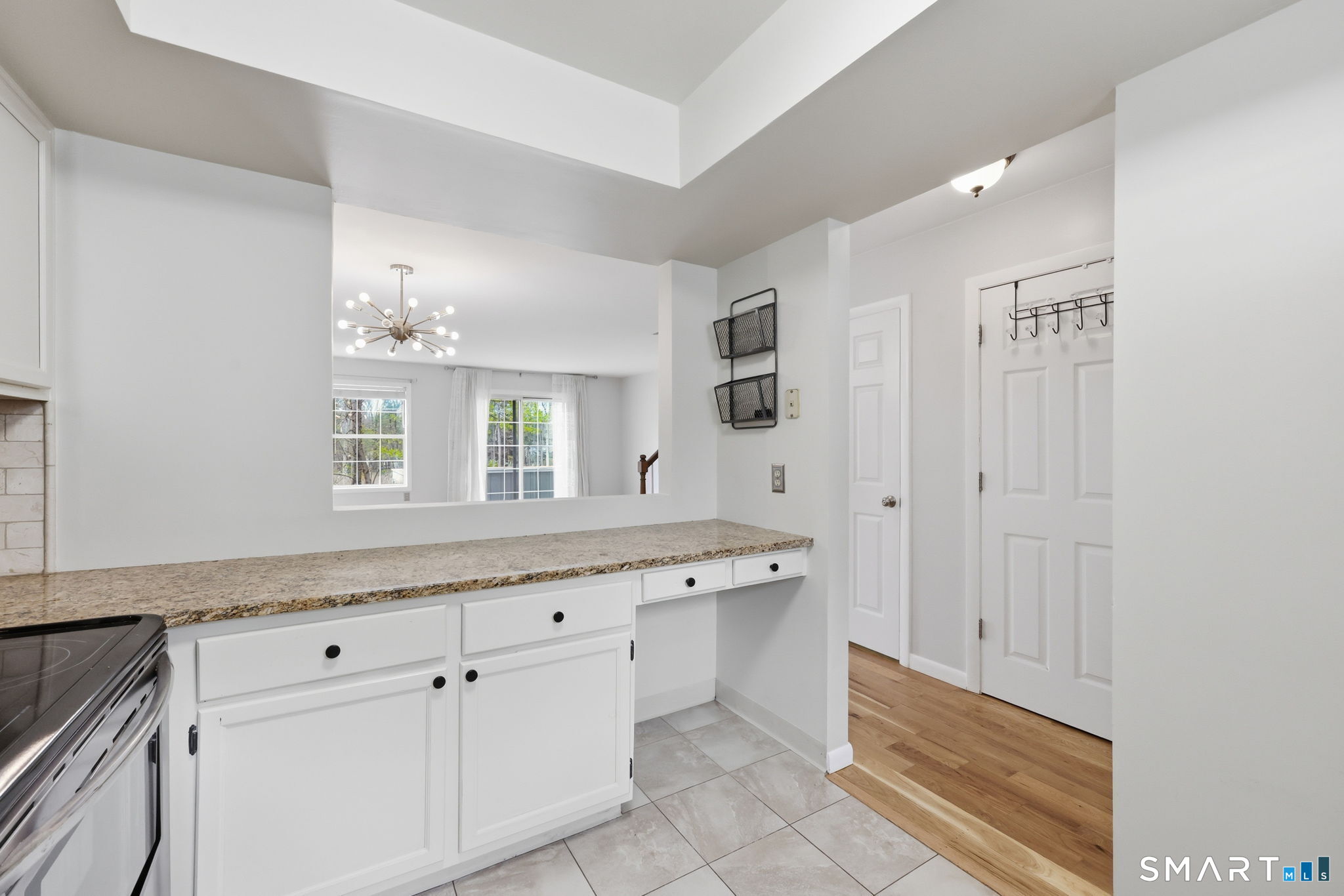 1402 Sunfield Drive South Windsor CT 06074