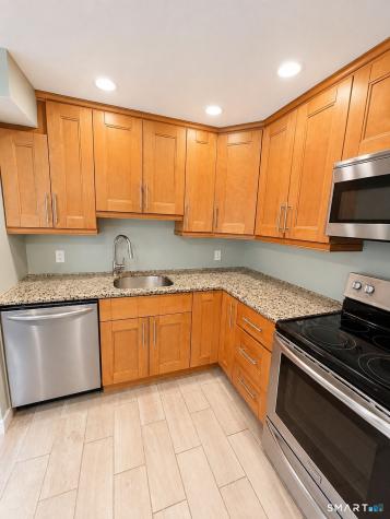111 Stone Bridge Road Bridgeport CT 06606