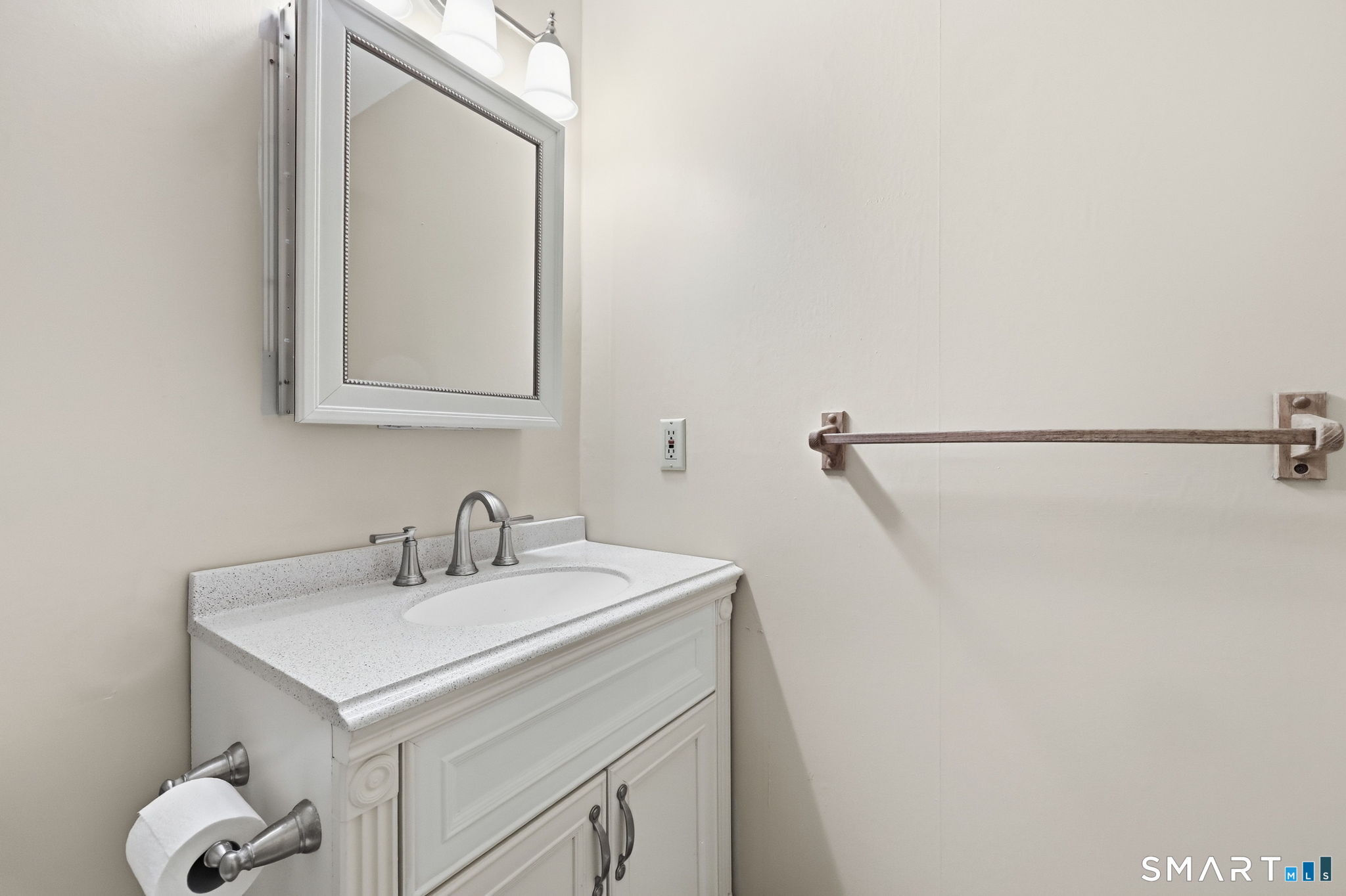 14 Pinney Street Ellington CT 06029