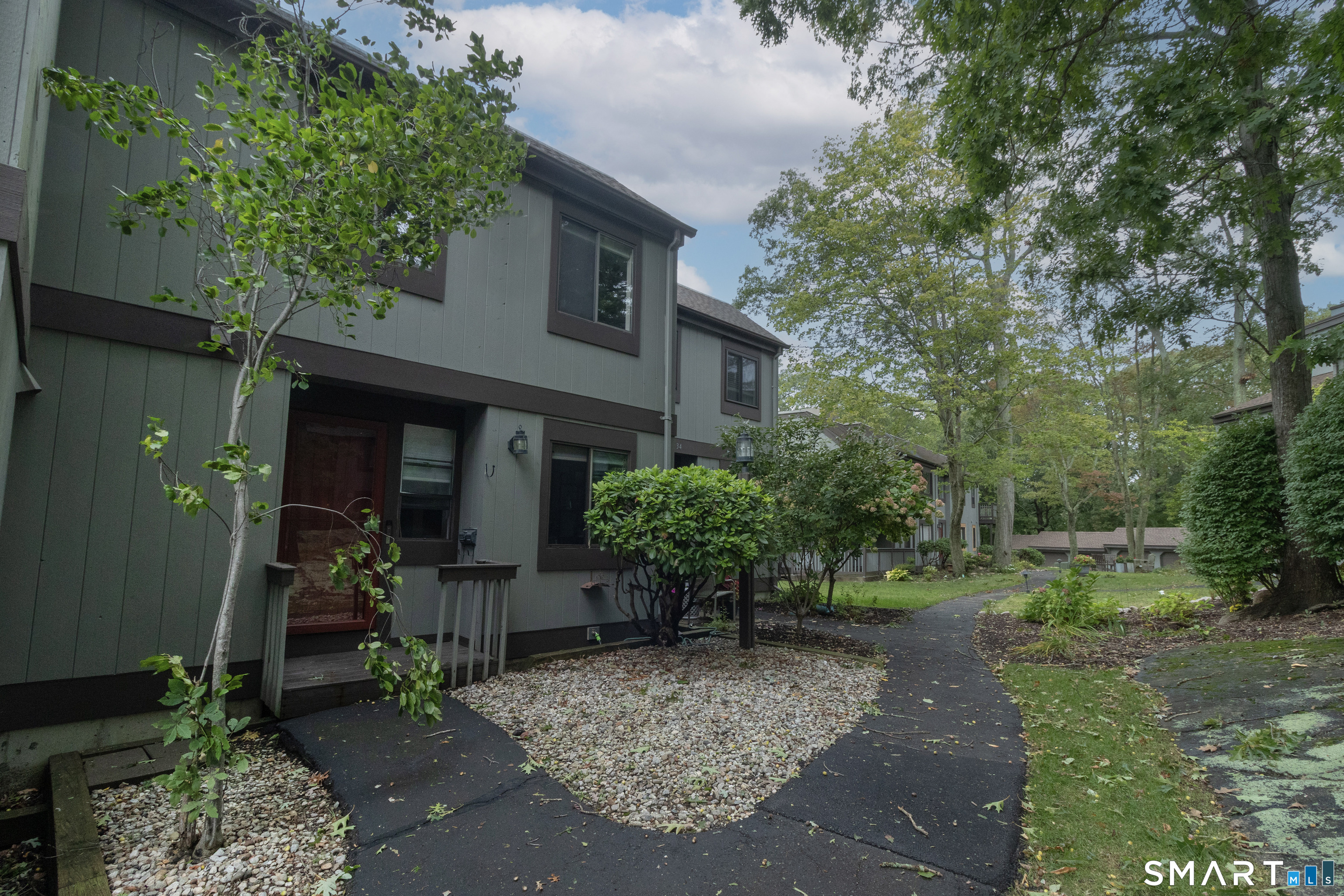 34 Harbour Village Branford CT 06405