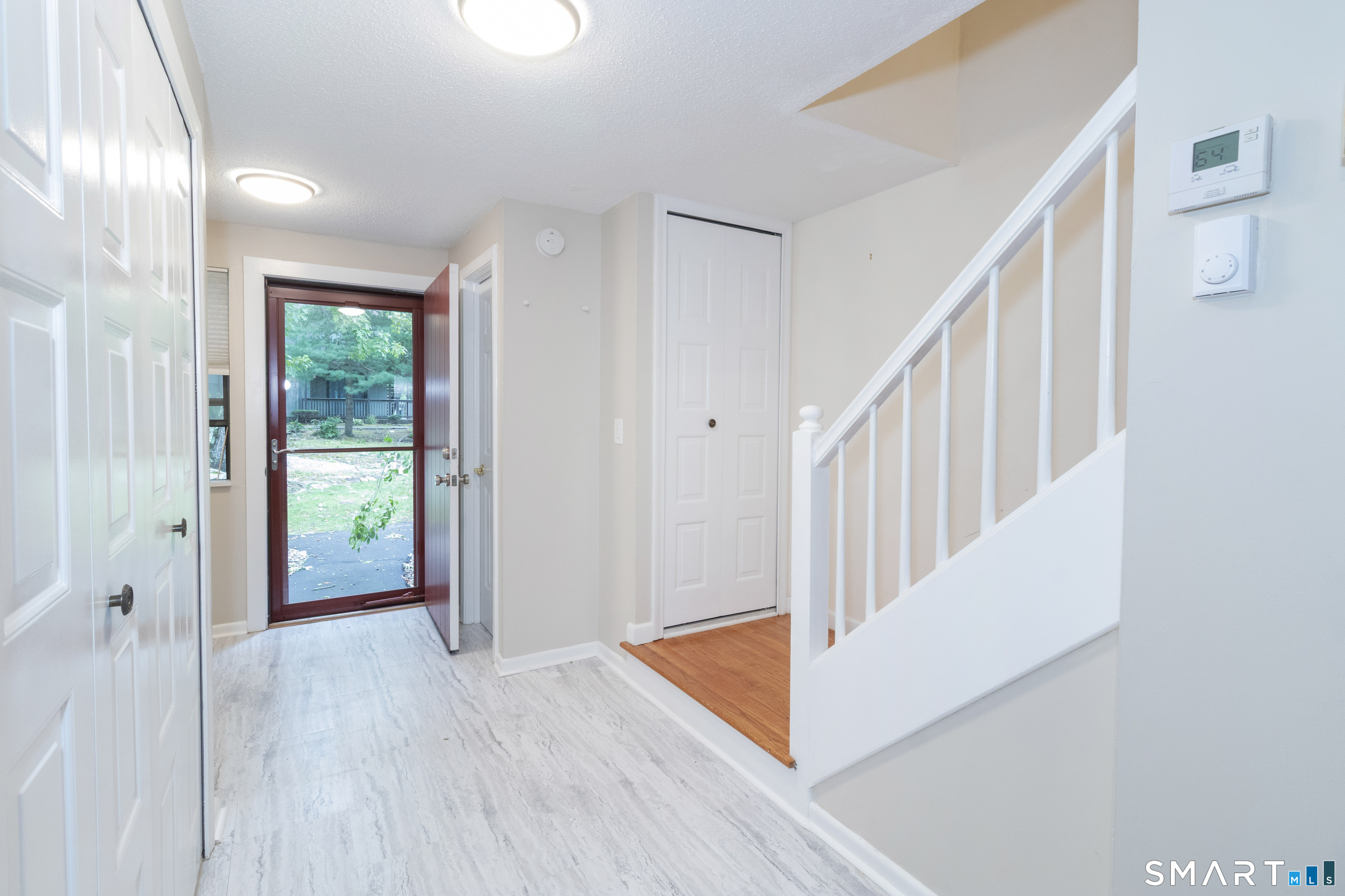 34 Harbour Village Branford CT 06405