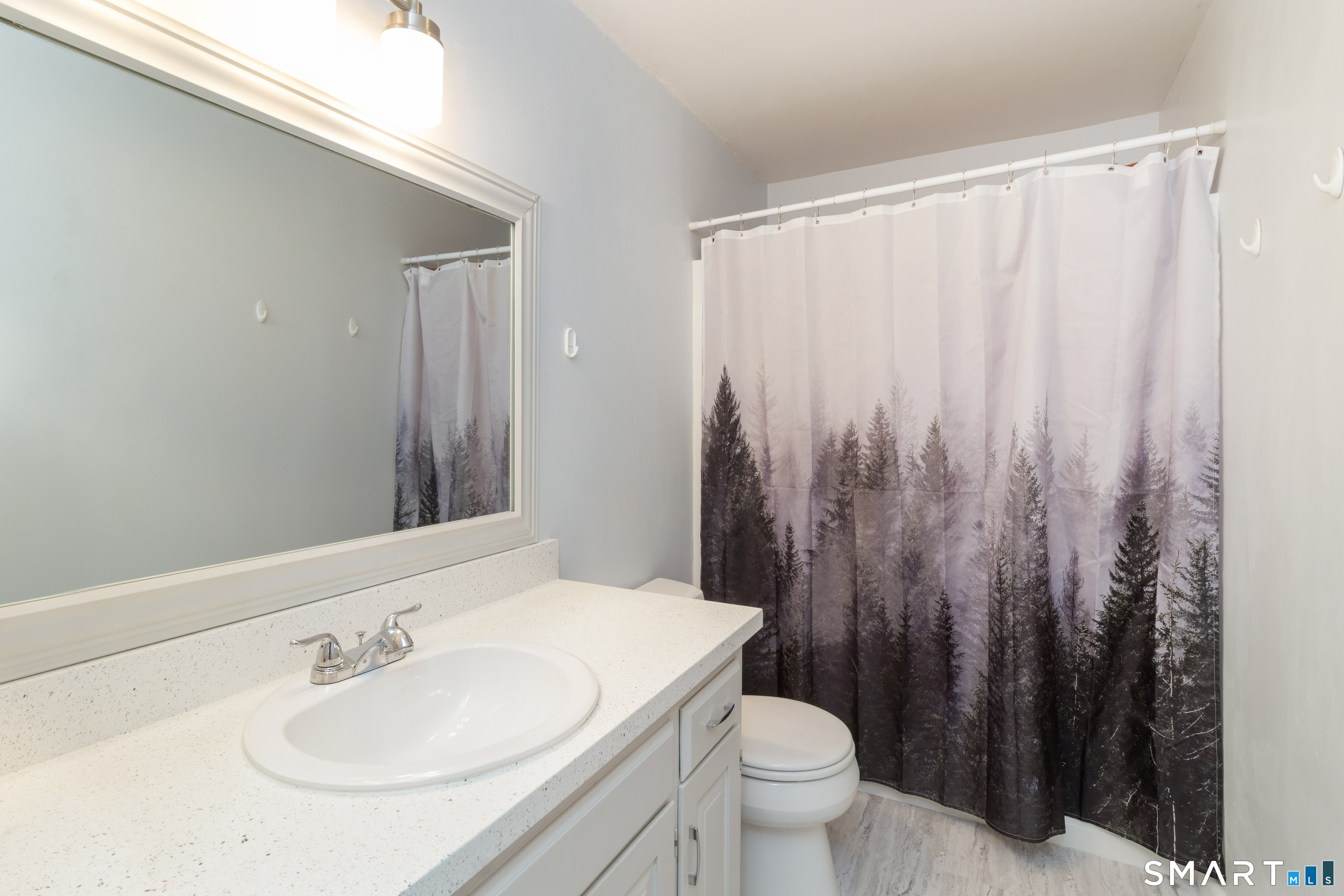 34 Harbour Village Branford CT 06405
