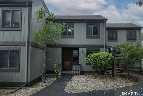34 Harbour Village Branford CT 06405