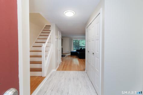 34 Harbour Village Branford CT 06405