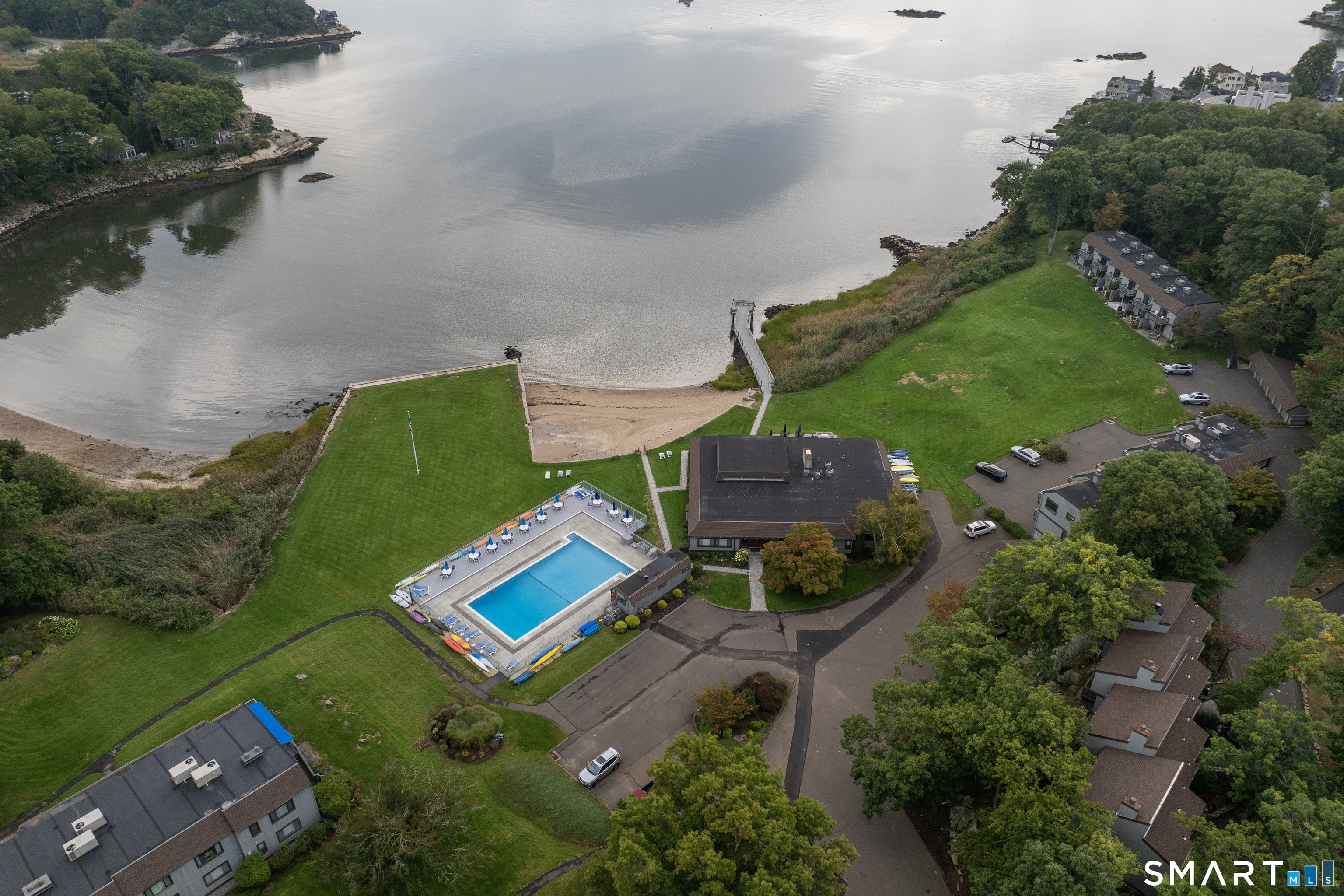 34 Harbour Village Branford CT 06405