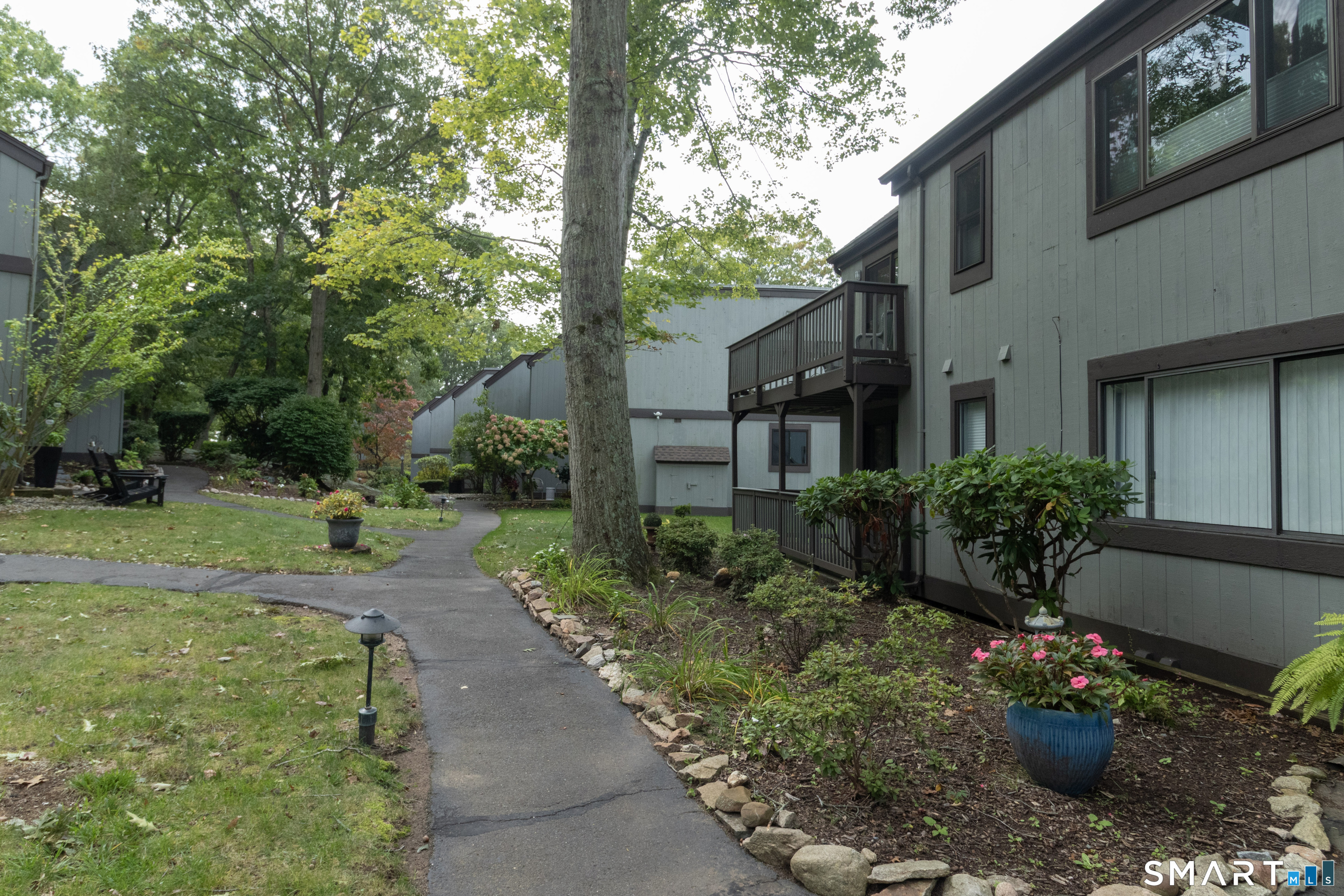 34 Harbour Village Branford CT 06405