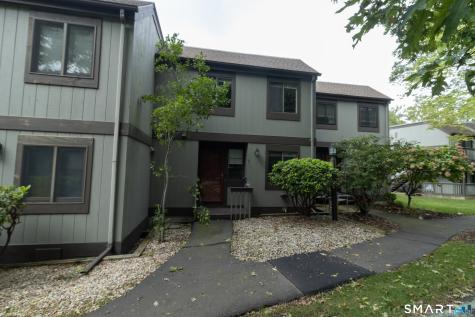 34 Harbour Village Branford CT 06405